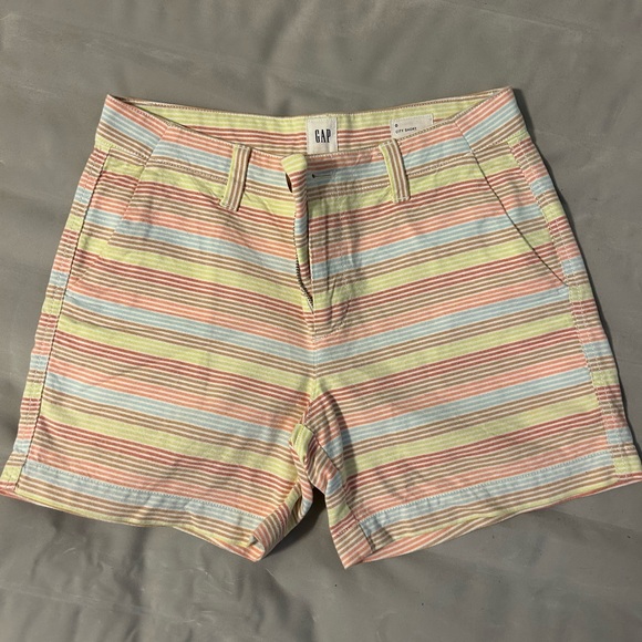GAP 100% Cotton City Short - Stripe Shorts - Size 0 - Picture 2 of 4
